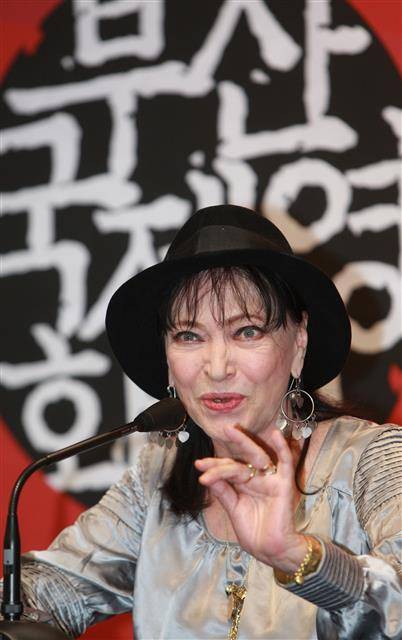 배우 안나 카리나.연합뉴스 배우 안나 카리나.연합뉴스