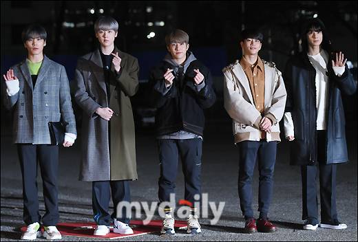 ▲ 아스트로, '당분간은 5인조'