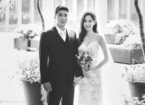 ▲ 지난해 5월 결혼한 차세찌-한채아(왼쪽부터). 제공ㅣ미스틱스토리