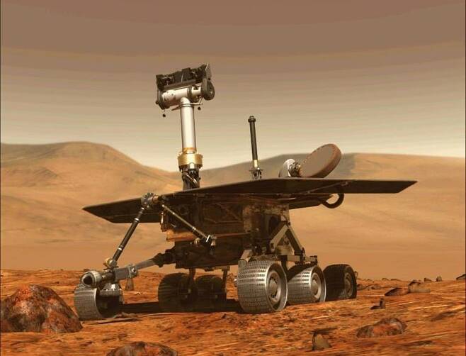 지난 2월 사망선고를 받은 화성 탐사 로봇 오퍼튜니티와, 오퍼튜니티가 남긴 이미지를 모아 제작한 화성 파노라마 전경