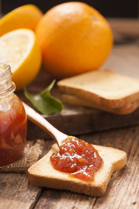 스페인 세비야 지방의 오렌지로 만든 ‘오렌지 마멀레이드’는 껍질째 만들어 특유의 맛과 질감이 난다. 게티이미지뱅크