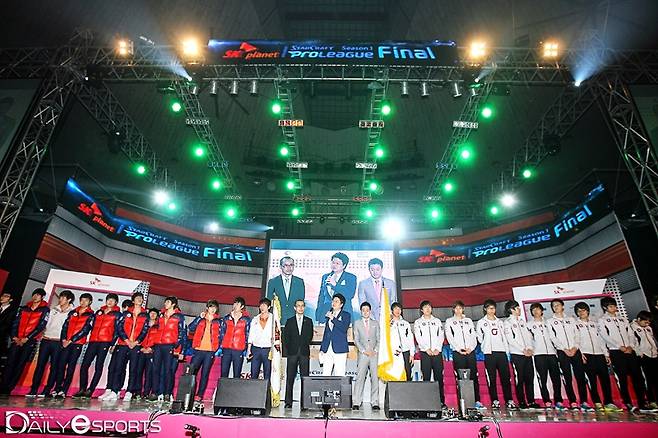 오는 14일 TEN에서 맞대결을 펼치는 SK텔레콤 T1과 kt 롤스터.