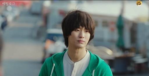 19일 방송된 tvN ‘사랑의 불시착’ 10화에서 김수현이 남파된 북한 공작원 역으로 까메오 출연했다.