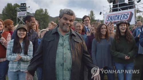 Super Bowl Ads Preview Snickers