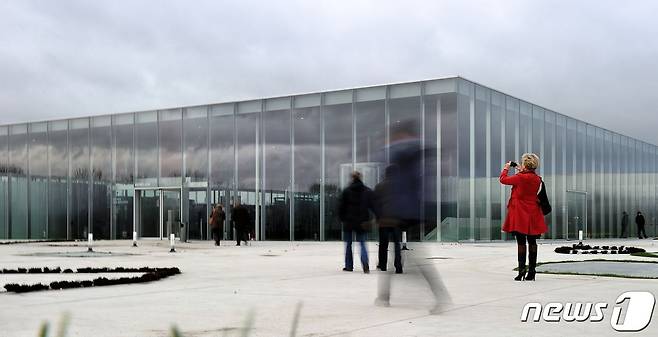 루브르 랑스 전경 © AFP=뉴스1