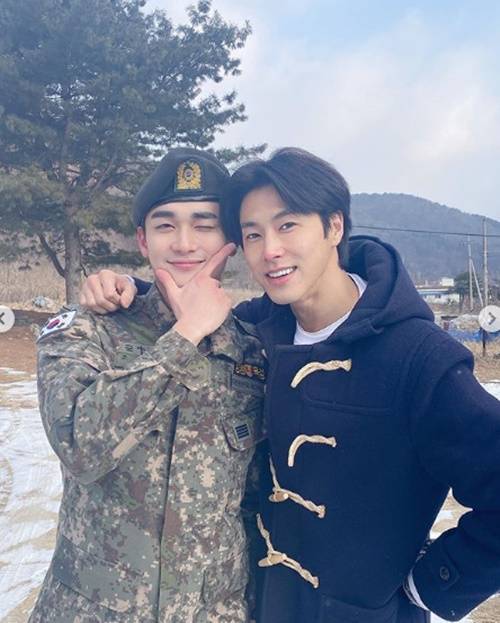 조윤우 전역 사진=조윤우 SNS