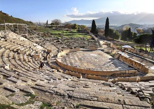 세상에서 가장 오래된 극장인 디오니소스 극장 [사진/한미희 기자]