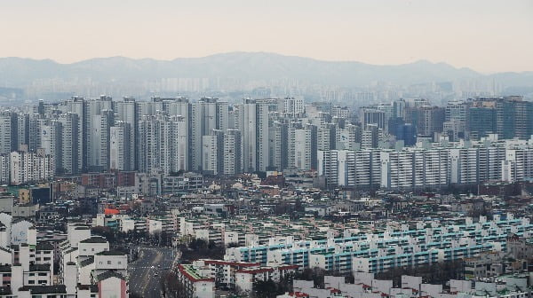 경기 수원의 아파트 밀집 지역. 연합뉴스