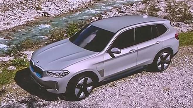 BMW, iX3