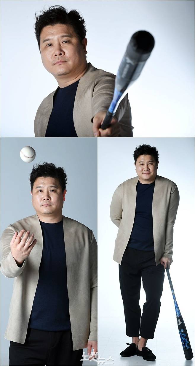 배우 김기무가 야구 배트와 야구공으로 다양한 포즈를 취하고 있다. (사진=황진환 기자)