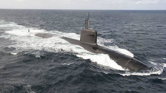 3월 5일 개봉된 프랑스 영화 ‘울프 콜’에는 르 트리옹팡급 전략핵잠수함이 등장한다. 사진=프랑스 해군