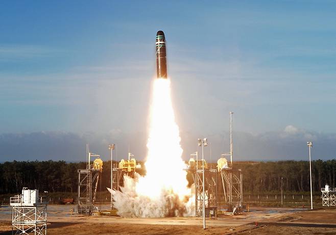 르 트리옹팡급 전략핵잠수함은 최대사거리가 1만km에 달하는 M51 잠수함발사탄도미사일 16발을 장착하고 있다. 사진=프랑스 국방부