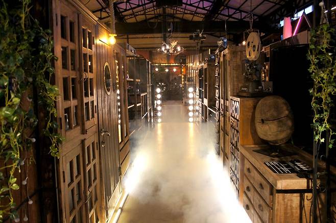 인생 사진을 남길 수 있는 ‘카페발로’의 핫 스폿