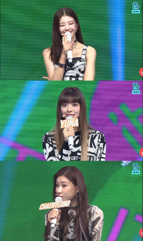 11일 그룹 있지(ITZY)가 브이앱을 통해 새 앨범 ‘IT’z ME‘(있지 미) 라이브 쇼케이스를 선보이고 있다. 위부터 리아, 유나, 채령. 출처|있지 브이앱 캡처