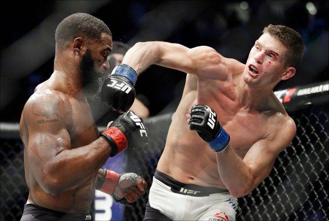 우들리 VS 톰슨 ⓒ 뉴시스