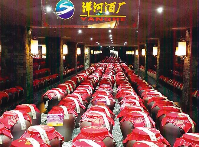 2011년 설립된 양하주창의 도기 술 저장고는 세계 최대 규모로, 보관량이 최대 약 1t에 이르는 도기 3만여 개가 있다.