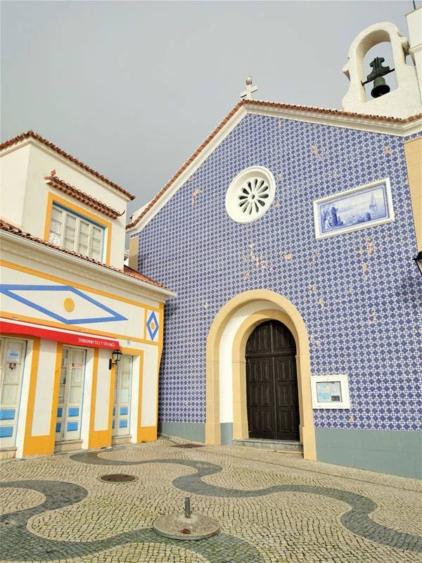 나자레 마을의 아기자기한 건물