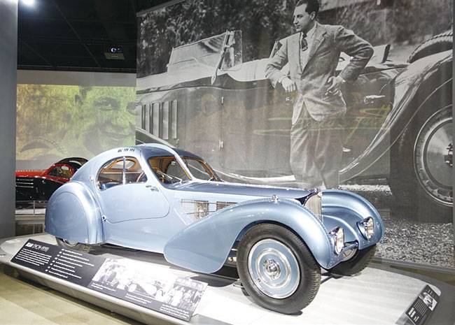 450억원 이상의 가치를 지닌 부가티 57SC 아틀란틱 쿠페. 현재 3대가 남은 것으로 알려져 있다. 사진 황욱익