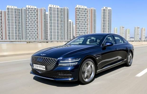 제네시스 신형 G80 주행 모습. 사진=제네시스