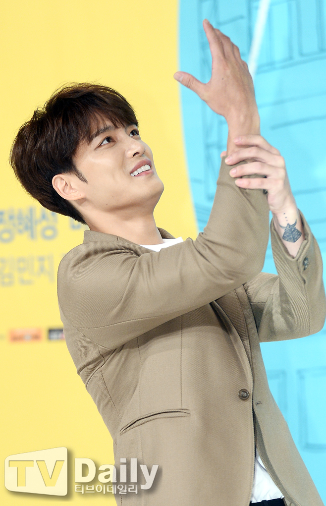 김재중 만우절 김재중 인스타 영웅재중 코로나