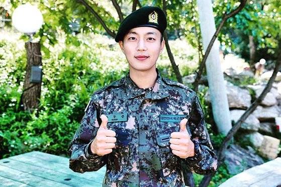 윤두준