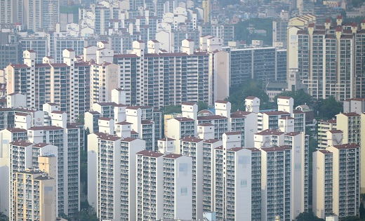 서울 재건축아파트 전경. 건설업체들은 재건축사업을 통해 내는 이윤을 놓고 조합들과 빈번하게 갈등을 벌인다. /사진=뉴스1