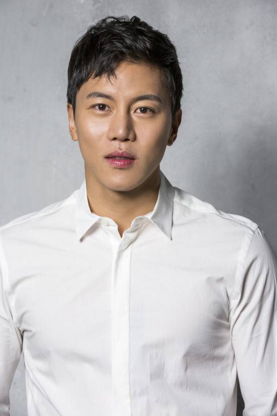 배우 음문석이 SBS '편의점 샛별이'에서 연기 변신을 보여줄 예정이다. /화이브라더스 제공