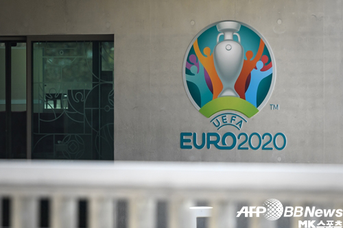 UEFA가 코로나19 여파에 따른 1년 연기와 관계없이 유로2020 대회 명칭을 유지한다고 공식 발표했다. 사진=AFPBBNews=News1