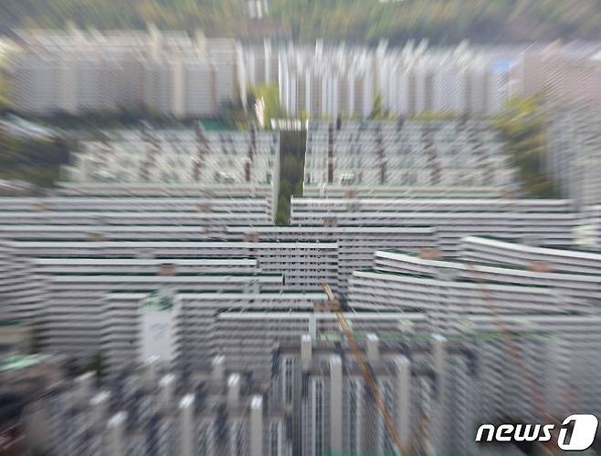 서울 강남구 아파트 단지의 모습. 2020.4.21/뉴스1 © News1 신웅수 기자