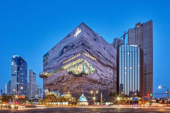 쇼핑뿐 아니라 문화, 예술, 미식 등 다채로운 콘텐트를 제안한다는 갤러리아 광교. 사진 갤러리아