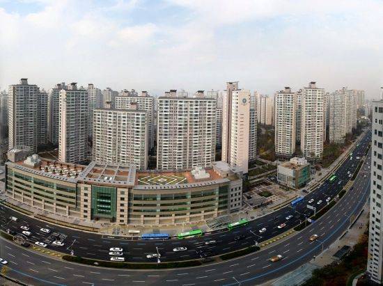 서울 송파구 잠실동 리센츠 아파트 단지 전경.