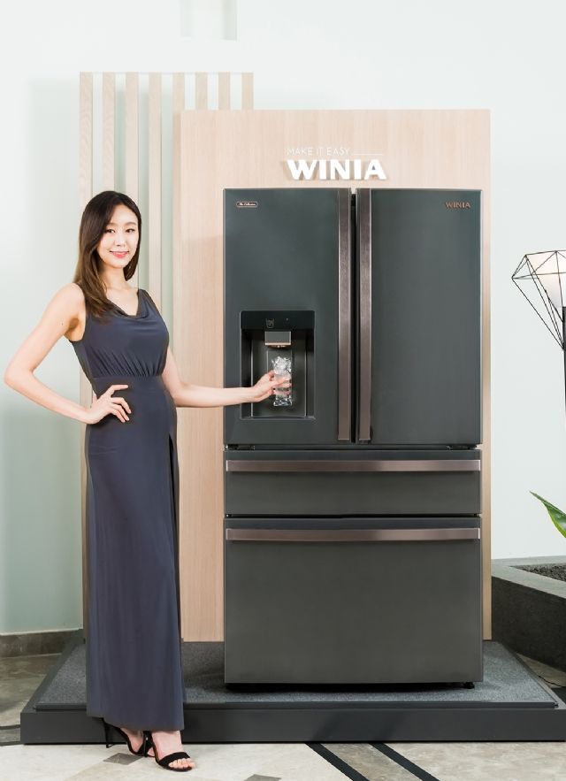 위니아 더컬렉션 얼음정수기 프렌치도어 냉장고(사진=위니아딤채)