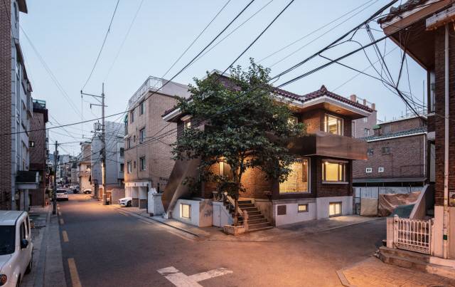 서울 광진구 구의동 구의살롱은 지난 1987년에 준공된 옛 건물이다. 지난해 리모델링을 거쳐 현재는 업무 및 주거시설로 활용되고 있다. 과거의 옛 모습을 최대한 살린 것이 특징이다./사진제공=에스티피엠제이