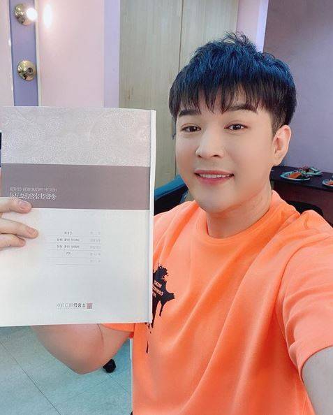 ▲ 신동이 다이어트 후 건강에 이상이 없음을 전했다. 출처ㅣ신동 SNS