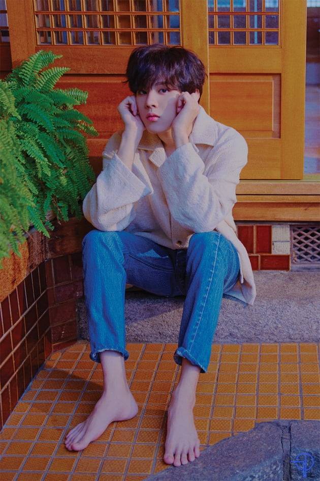 김우석, 첫 솔로 앨범 공개 /사진=티오피미디어 제공