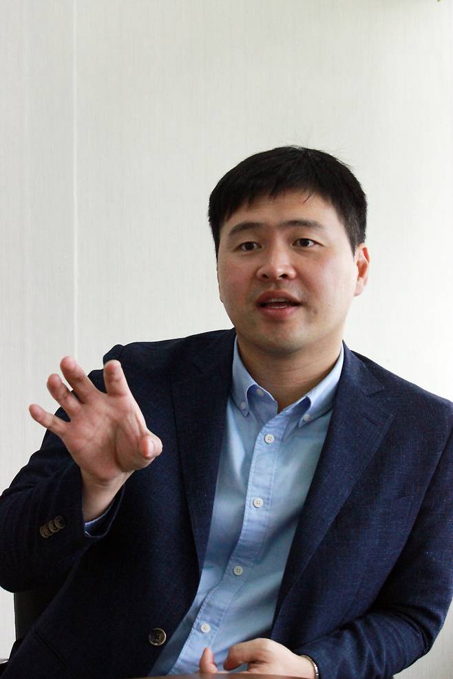 오는 28일 ‘헤럴드 부동산포럼 2020’에서 두번째 발표자로 나서는 이태희 한국건설산업연구원 부연구위원(도시 및 지역계획학 박사)은 “시장이 원하는 입지에 원하는 품질의 주택을 빠르게 공급하기 위해서는 정비사업에 지나치게 부과돼 있는 불합리한 규제완화가 절실하다”고 강조했다. [사진=건산연 제공]