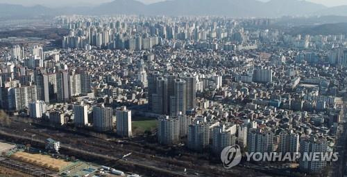 기준금리 역대 최저, 부동산 시장에 영향 끼치나 [연합뉴스 자료사진]