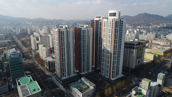 아파트보다 대출 한도가 커서 실수요자들이 몰리는 주거용 오피스텔. 사진은 `힐스테이트 에코 평촌` 전경. [사진 제공 = 현대엔지니어링]
