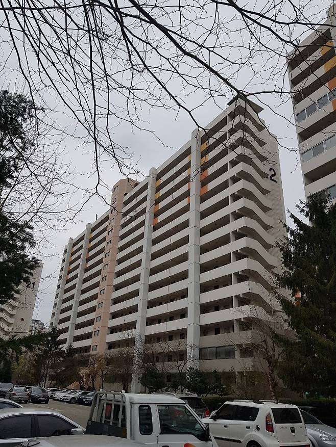 최근 재건축 정밀안전진단을 통과한 마포구 성산시영아파트가 최초로 10억에 거래됐다.[헤럴드경제DB]