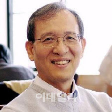 이준구 서울대 경제학과 명예교수(사진=이준구 교수 페이스북)