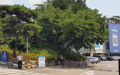 만일 상황 대비하는 경찰 [독자 제공. 재판매 및 DB 금지]