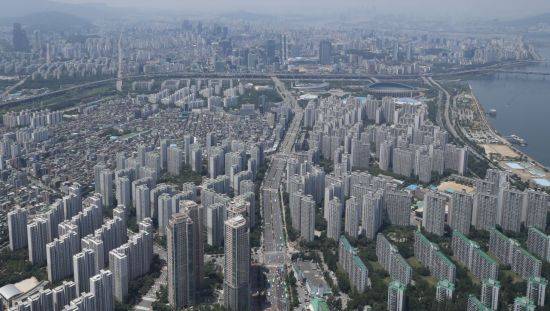 23일부터 토지거래허가제가 실시되는 서울 송파구 잠실동 일대. [이미지출처=연합뉴스]