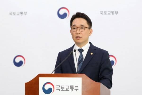 박선호 국토교통부 1차관이 지난달 6일 세종시 정부세종청사에서 '수도권 주택공급 기반 강화 방안' 발표를 하고 있다. /사진=뉴스1