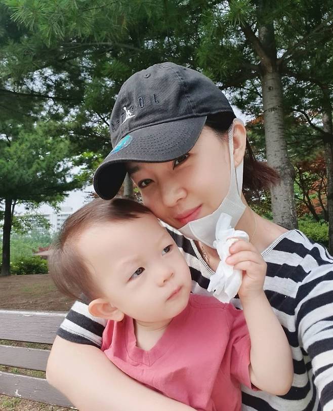 ▲ 우찬 군과 박민정(왼쪽부터). 출처ㅣ박민정 SNS