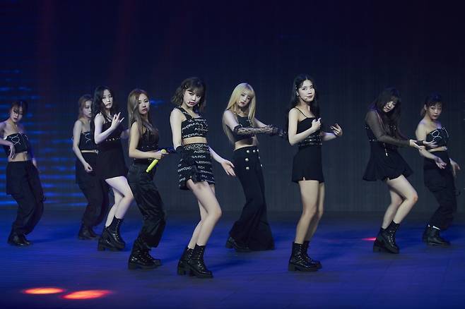 온라인 콘서트 하는 (여자)아이들 [큐브엔터테인먼트 제공. 재판매 및 DB 금지]