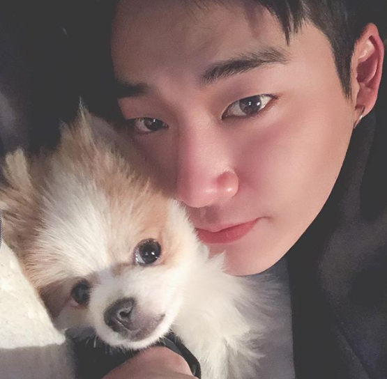 배우 강율이 사소한 인터뷰를 진행했다. 사진=강율 인스타그램