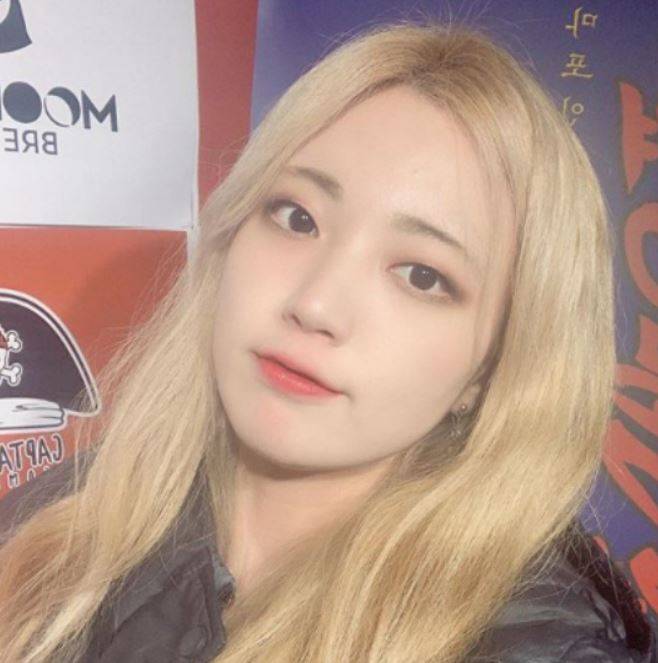 그룹 AOA 출신 유경이 권민아가 지민을 폭로할 당시 자신이 올렸던 글에 대해 해명했다. /사진=유경 인스타그램 캡처