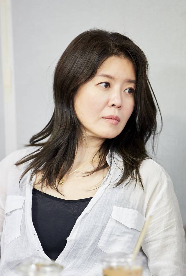 [서울=뉴시스] 연극 '마우스피스' 김여진. 2020.07.10. (사진 = 연극열전 제공) photo@newsis.com