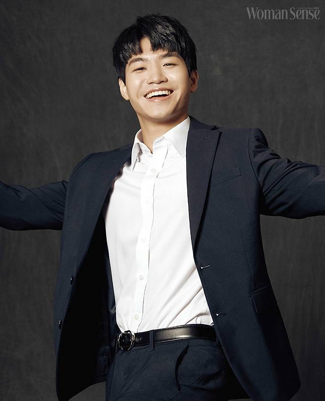 수트·셔츠 모두 맵시옴므, 벨트 개인소장품