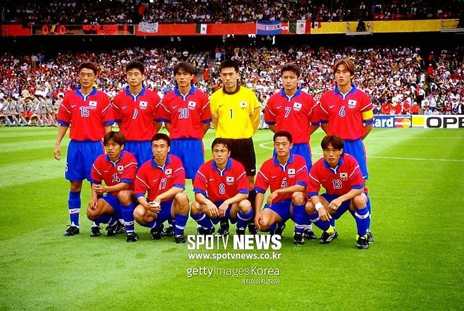 ▲ 1994 미국월드컵에서 교체 선수로 뛰었던 하석주는 1998 프랑스월드컵에서는 주전으로 뛰었다. 사진은 멕시코전 당시 선발진. 아랫줄 왼쪽 두 번째가 하석주다.